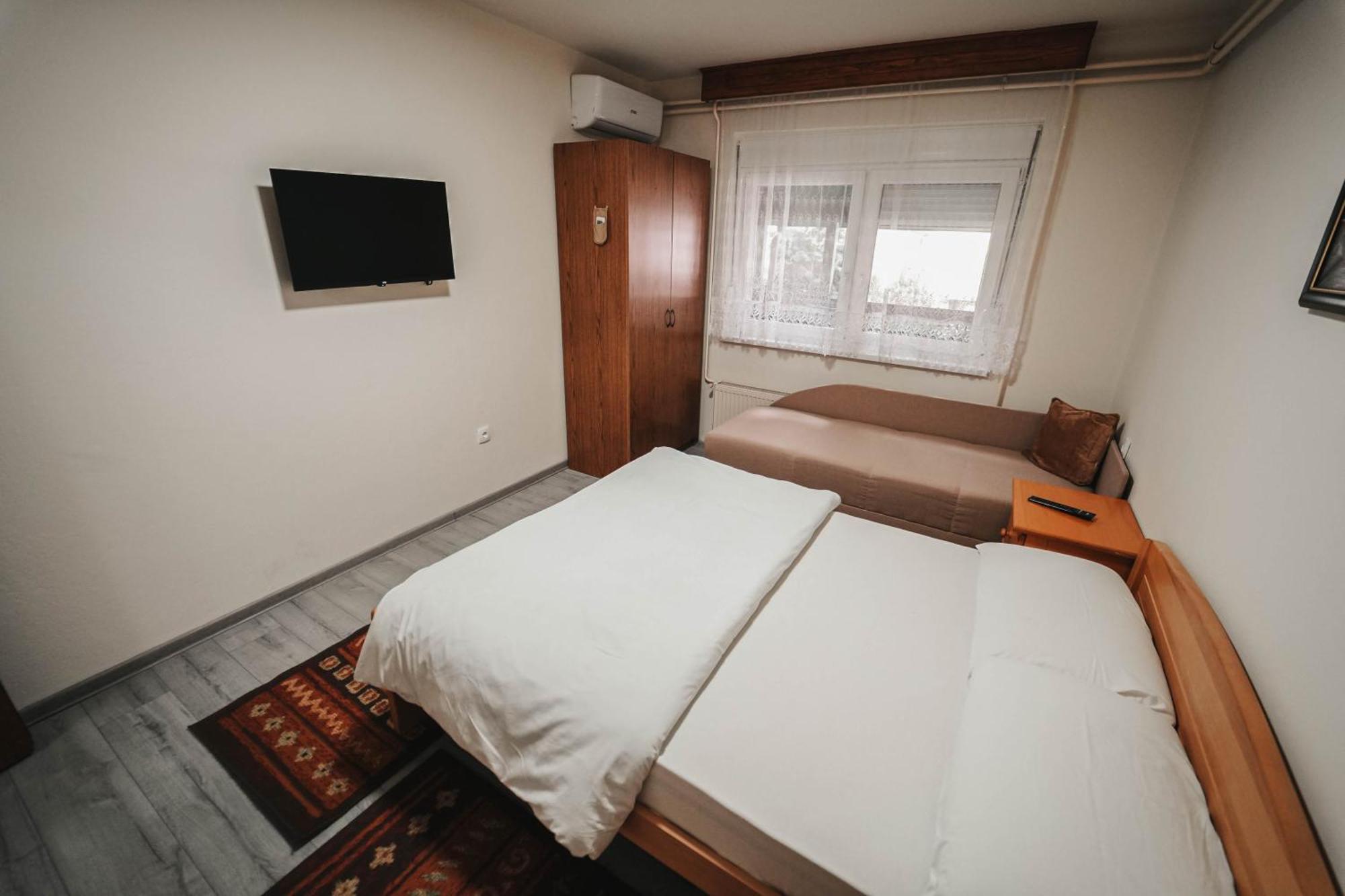 B&B Passage スレムスカ・ミトロヴィツァ エクステリア 写真